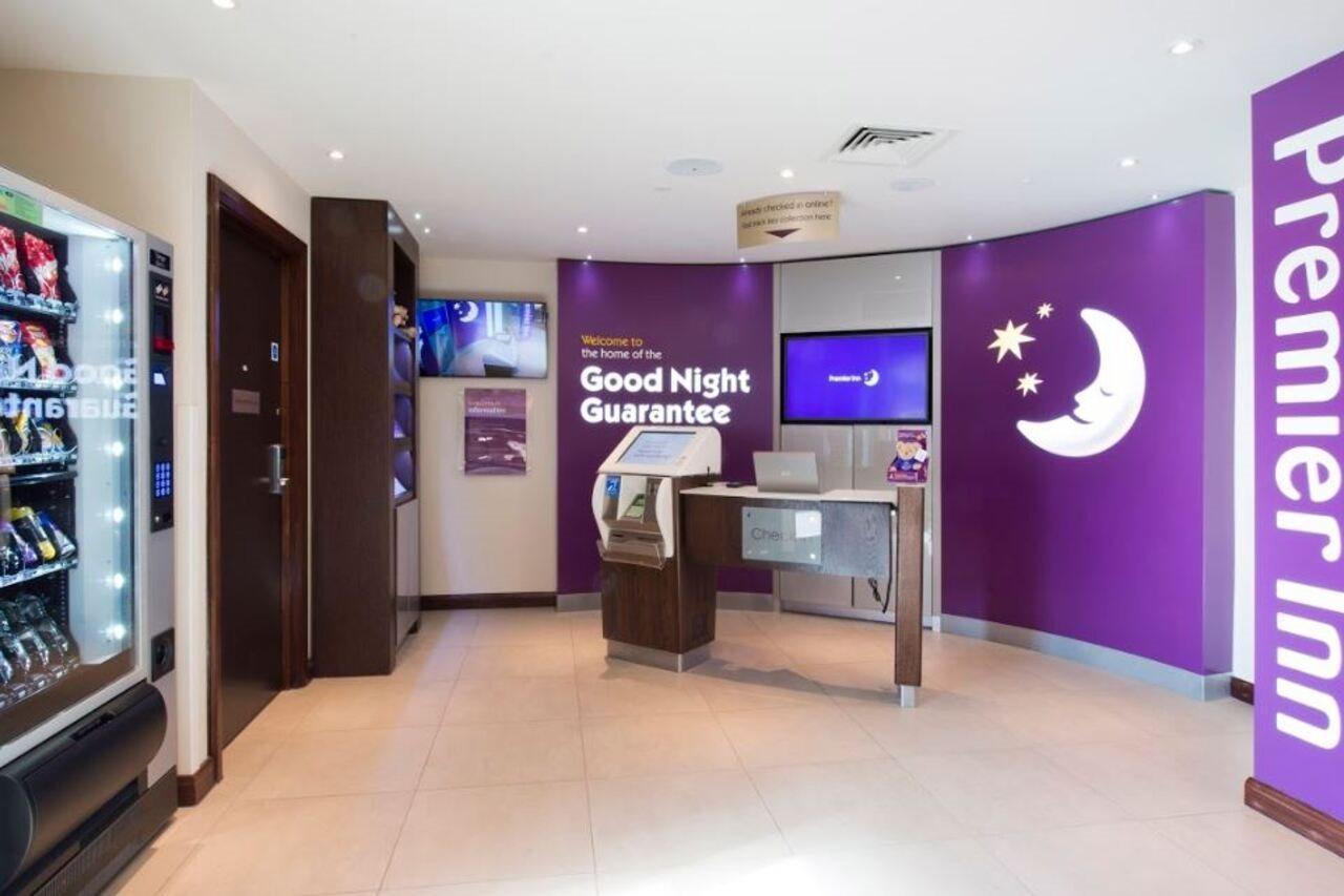 Premier Inn Honiton Εξωτερικό φωτογραφία